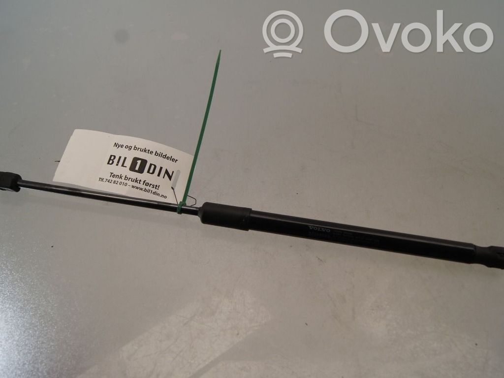 Volvo XC40 Amortizor capotă motor 