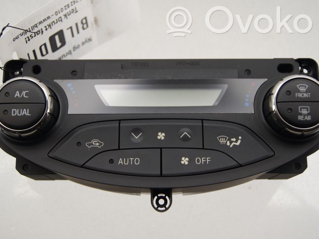 Toyota Yaris Panel klimatyzacji / Ogrzewania 