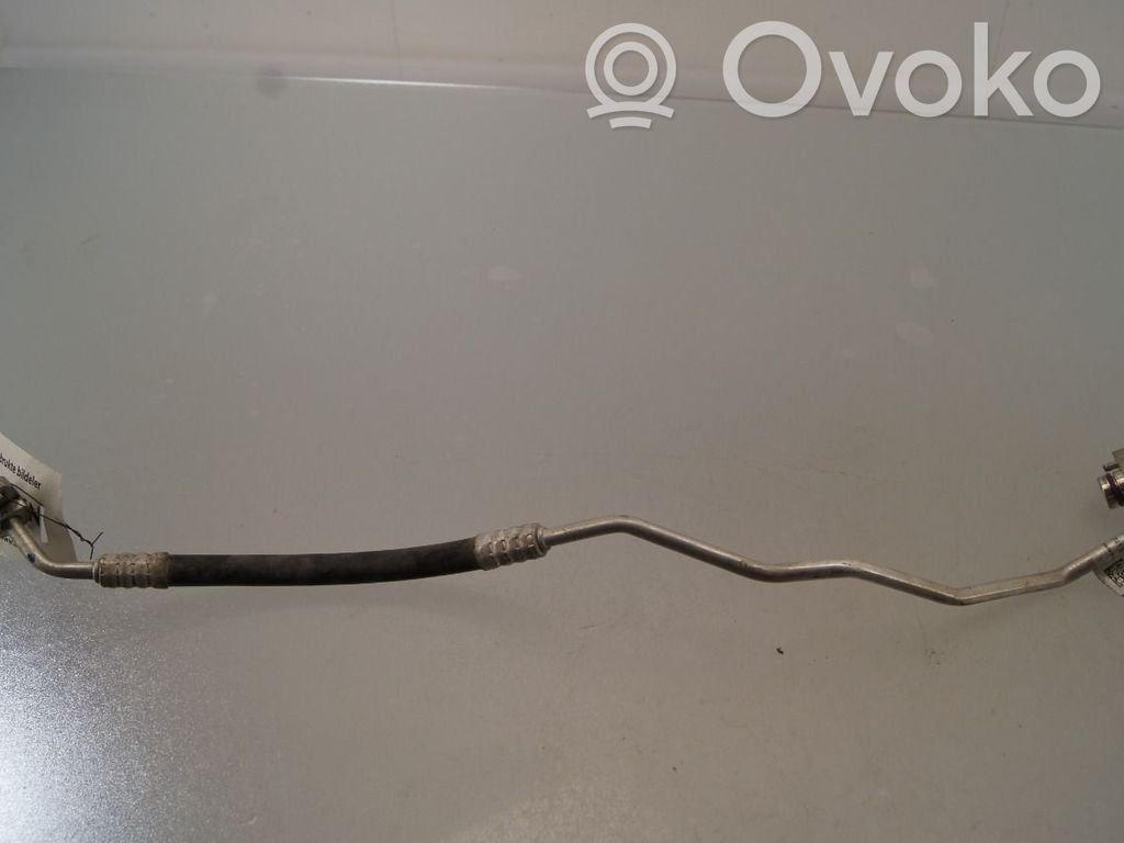 Ilmastointilaitteen putki (A/C)   4KE816741E,4KE816741E