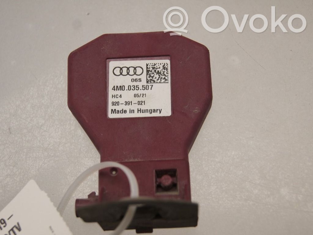GPS-pystyantenni   4M0035507,4M0035507
