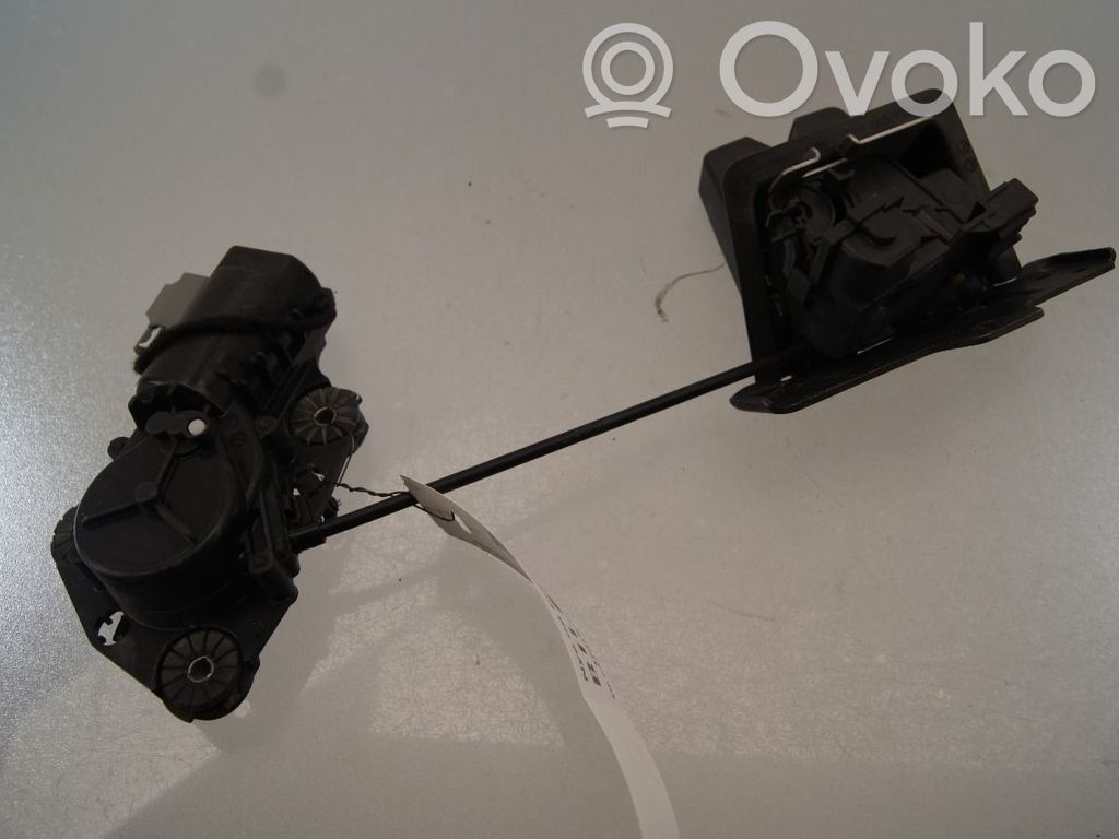 Volvo XC40 Blocco chiusura del portellone 