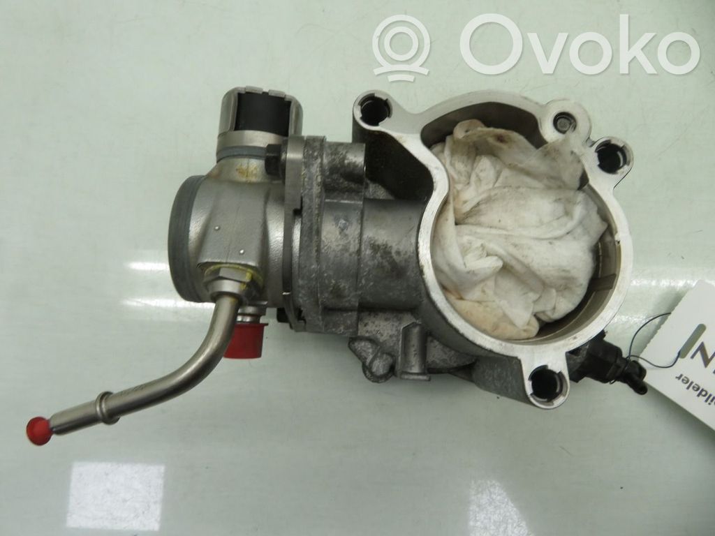 Volvo XC90 Pompe à vide 