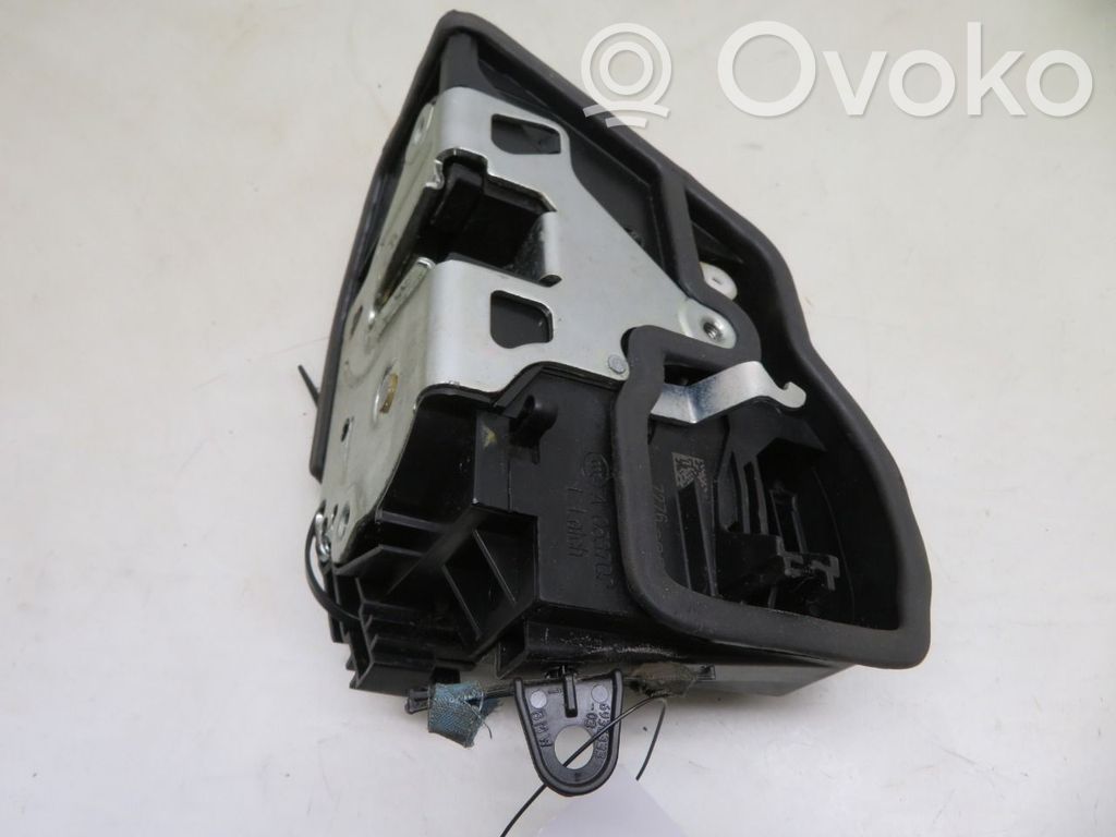 BMW X3 F25 Serratura portiera posteriore 