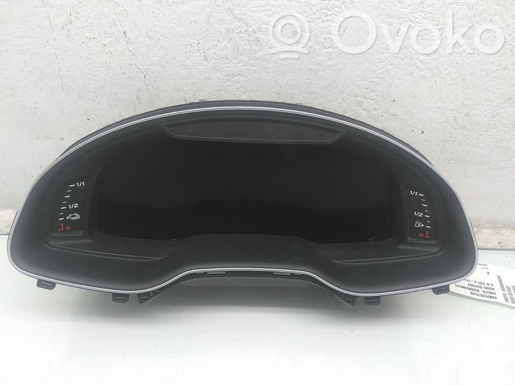 Audi Q7 4M Nopeusmittari (mittaristo) 