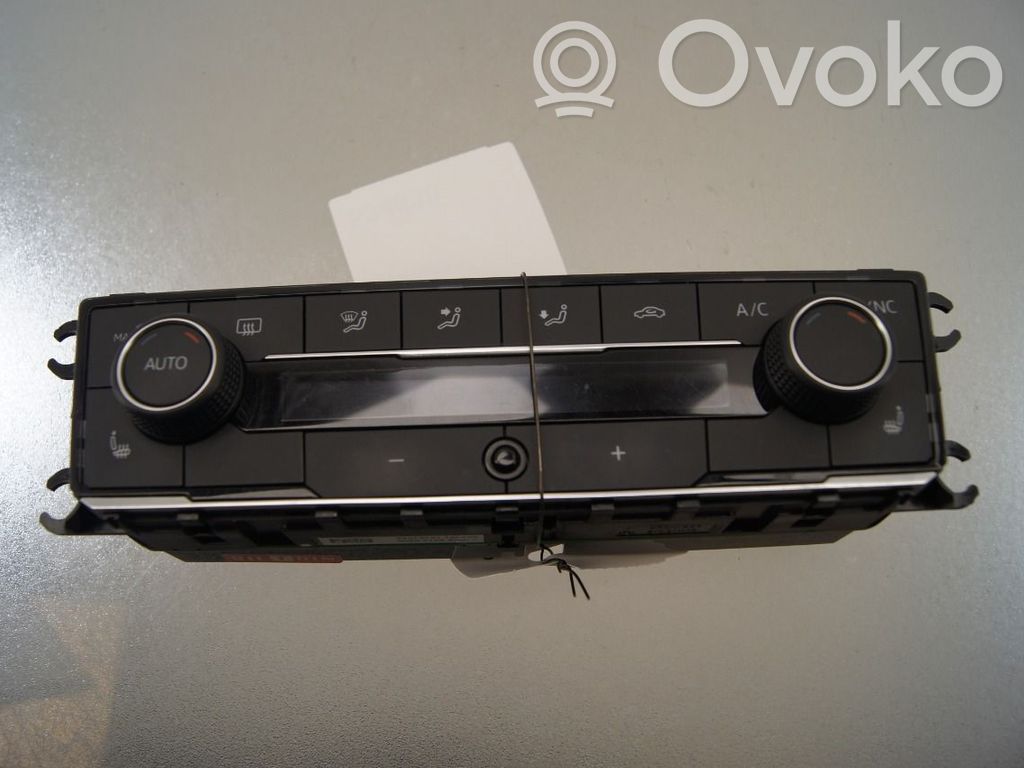 Volkswagen Polo VI Console centrale, commande chauffage/clim 