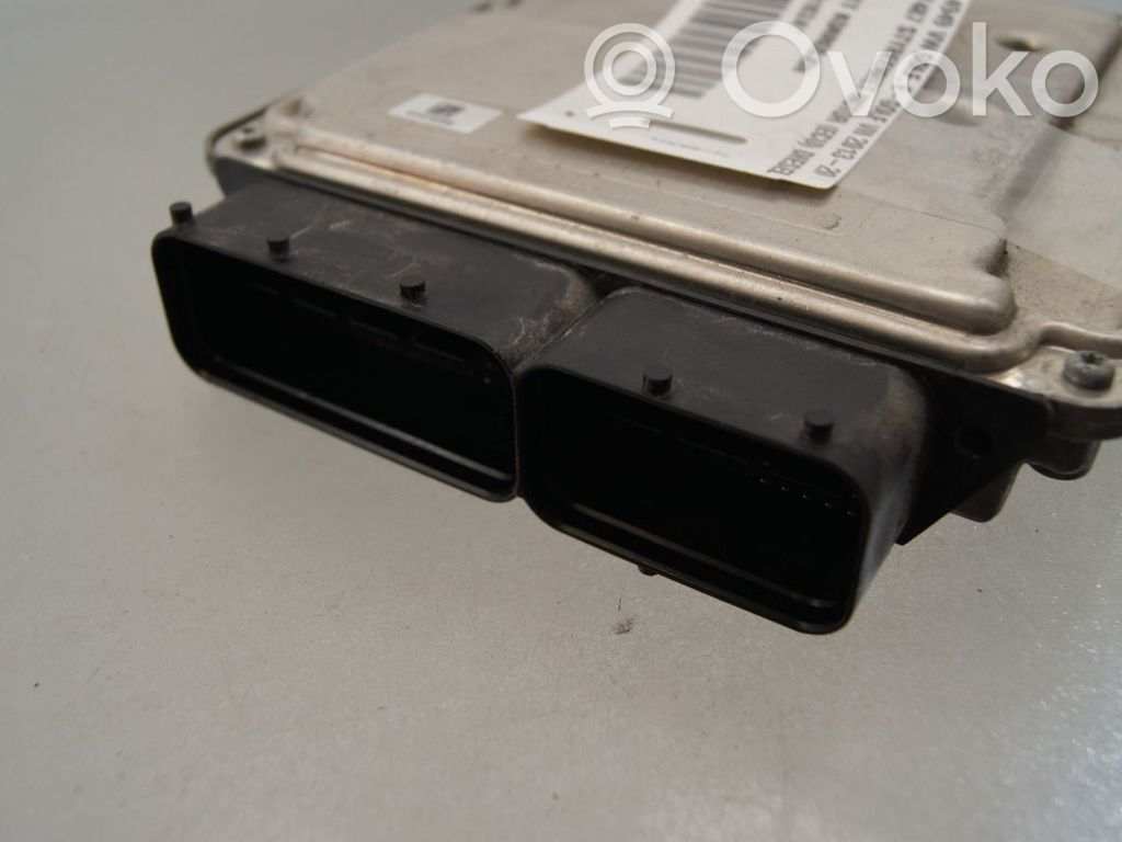 Volkswagen Golf VII Unité de commande, module ECU de moteur 