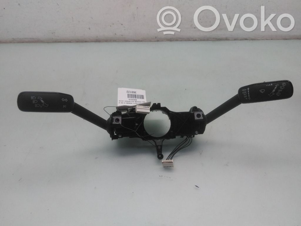 Volkswagen Tiguan Interruptor de control multifunción 