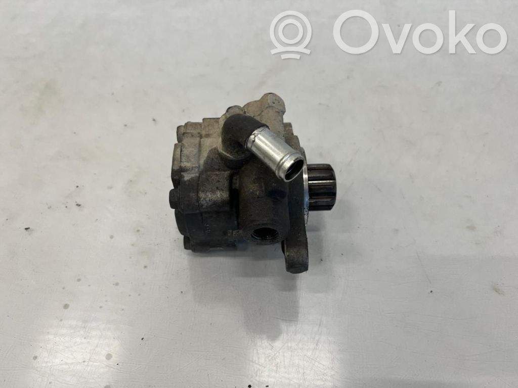 Toyota Hiace (H200) Pompa servosterzo
