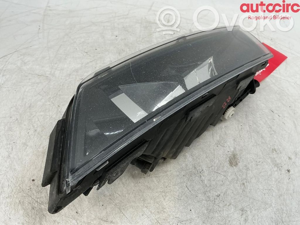 Skoda Superb B8 (3V) Feu antibrouillard avant