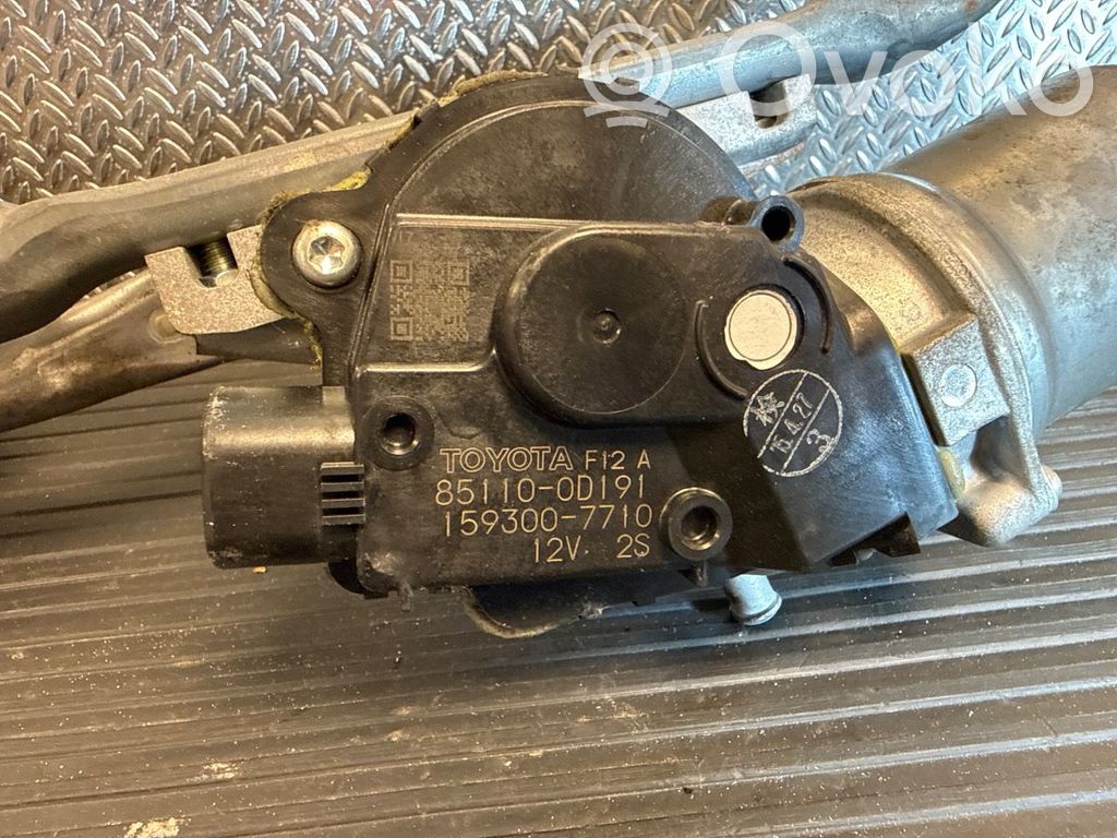 Toyota Yaris Tiranti del tergicristallo anteriore 