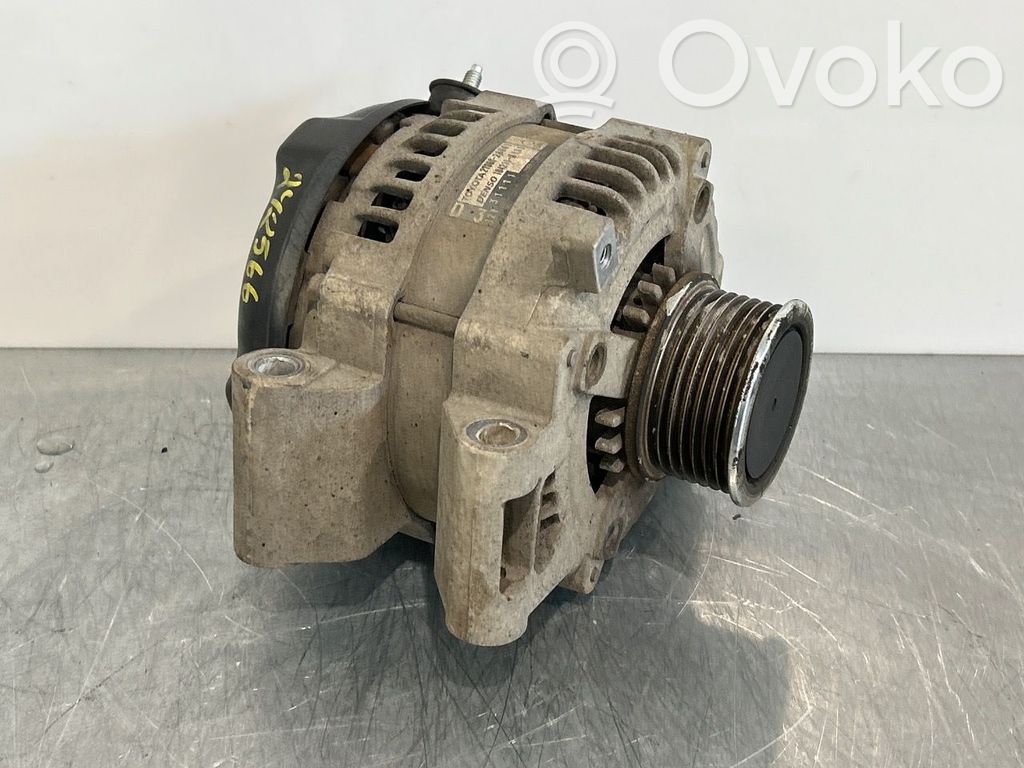 Toyota RAV 4 (XA40) Generatore/alternatore 
