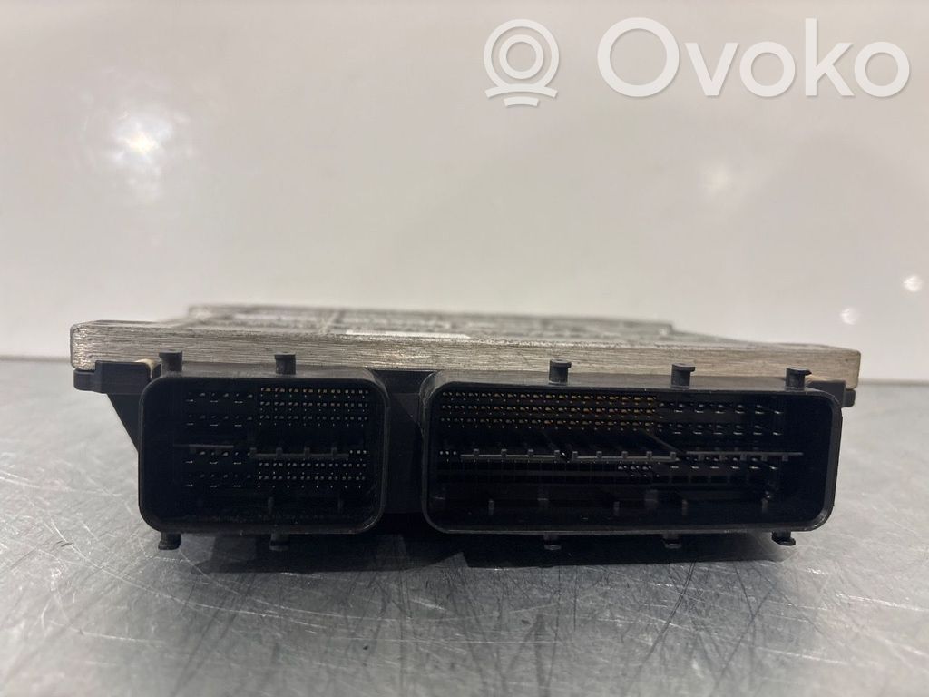 Toyota Avensis T270 Unitate control motor/modul ECU 