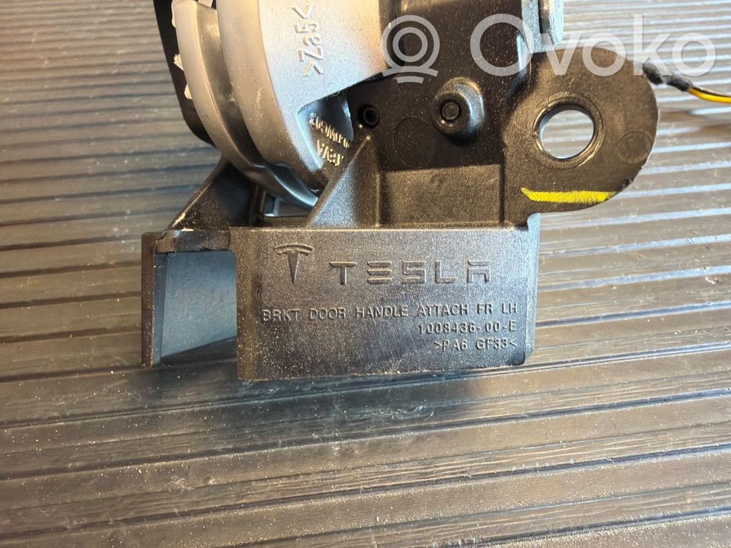 Tesla Model S Klamka wewnętrzna drzwi przednich 