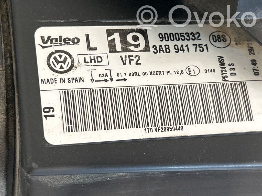 Volkswagen PASSAT B7 Lampa przednia 