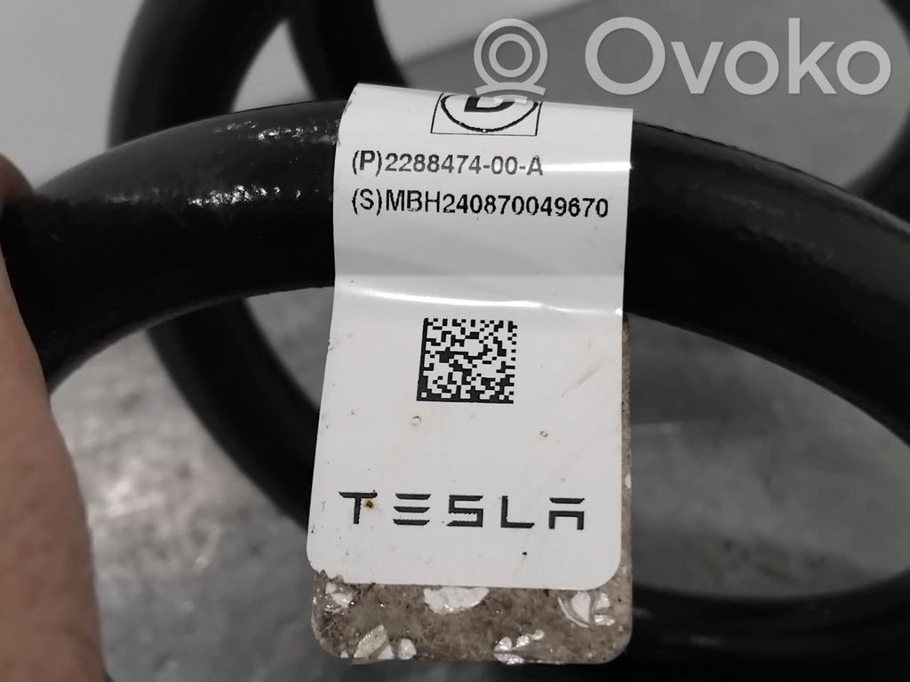 Tesla Model Y Ressort hélicoïdal arrière support (caoutchouc)
