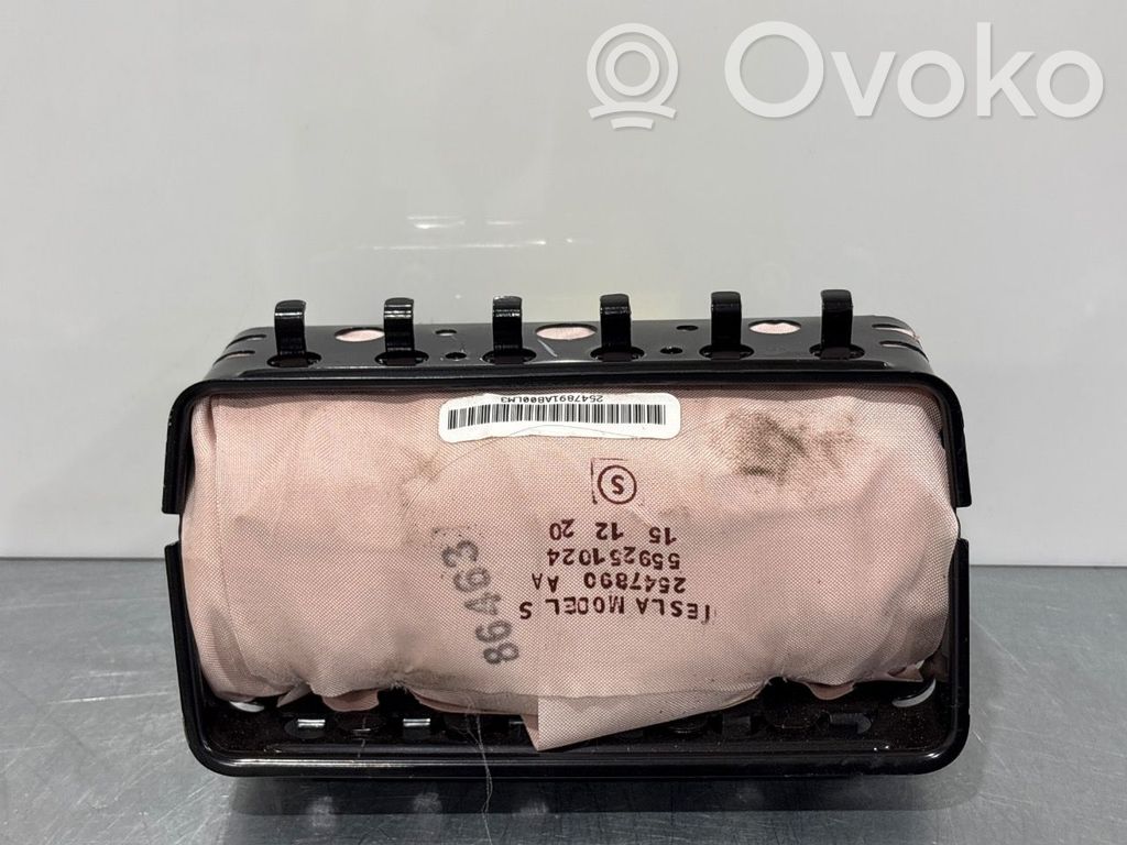Tesla Model S Airbag pasager