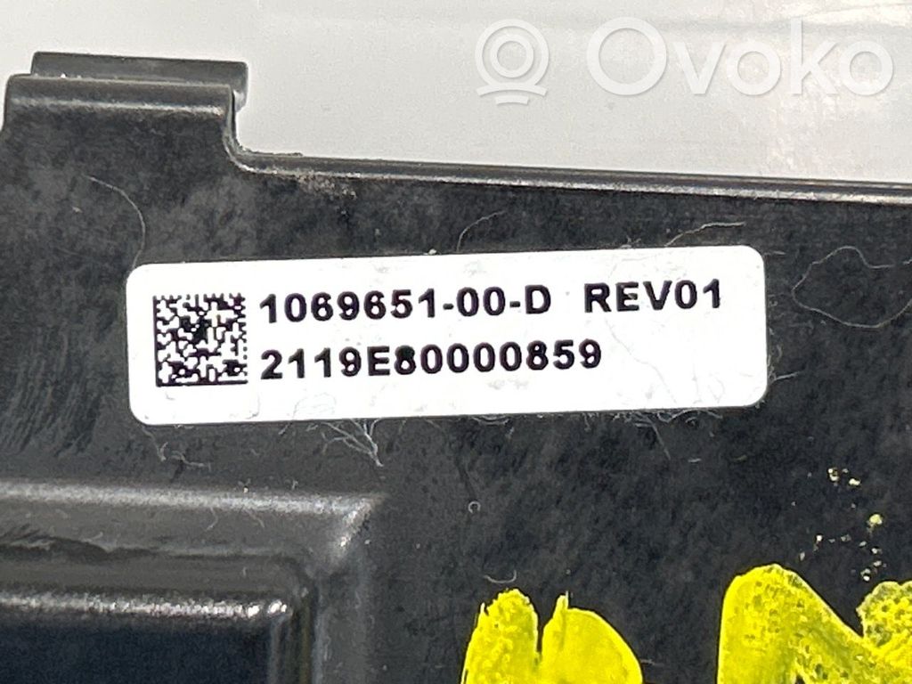 Tesla Model S Türsteuergerät 
