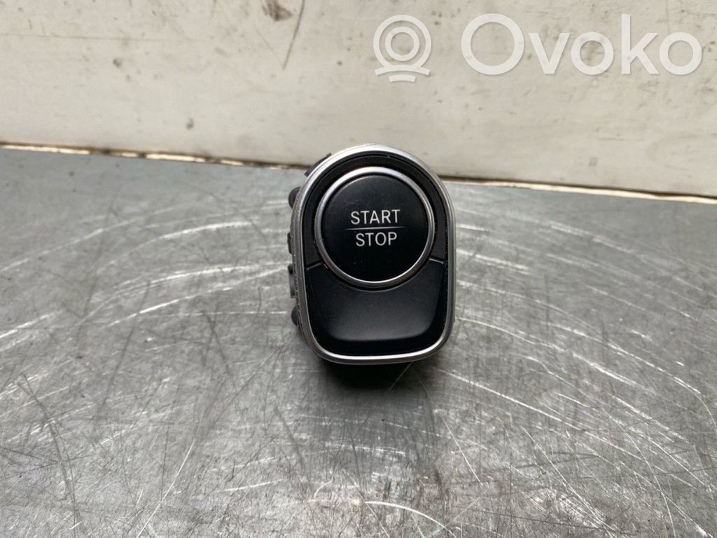 Mercedes-Benz EQB Interruttore a pulsante start e stop motore