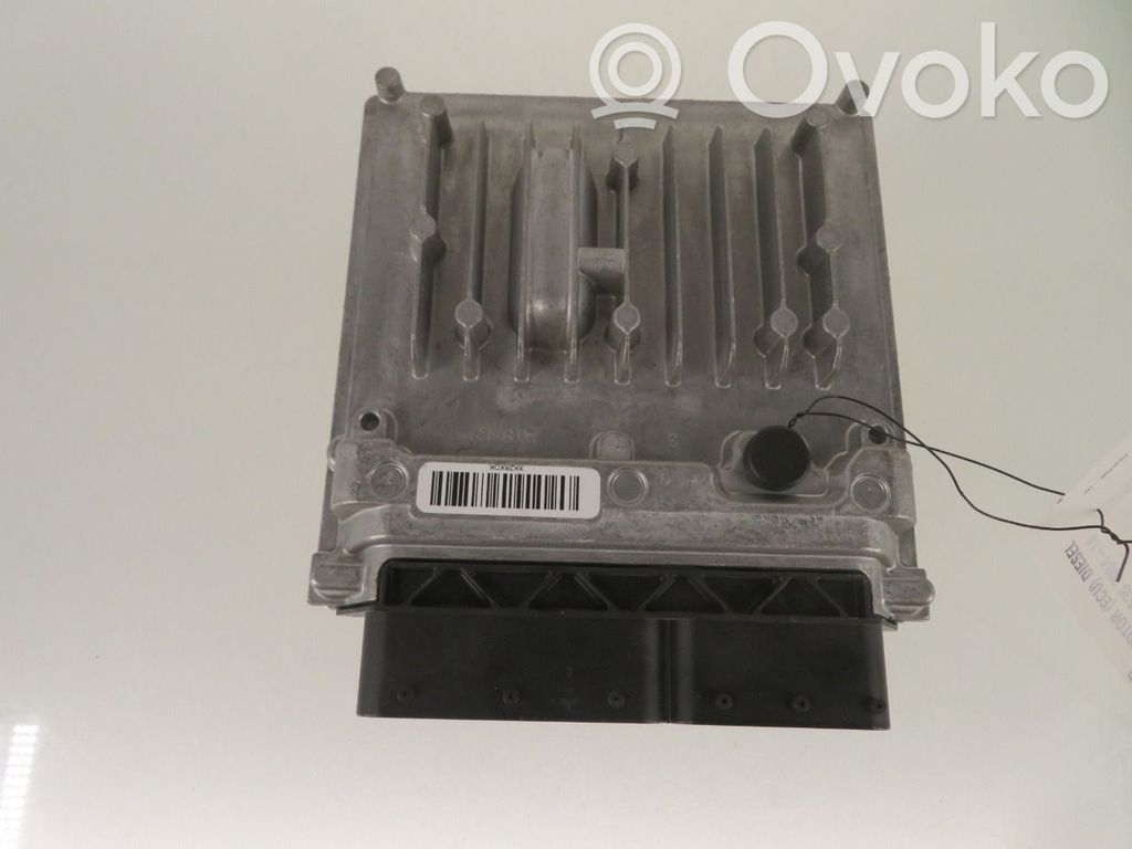 Mercedes-Benz Vito Viano W639 Unité de commande, module ECU de moteur 