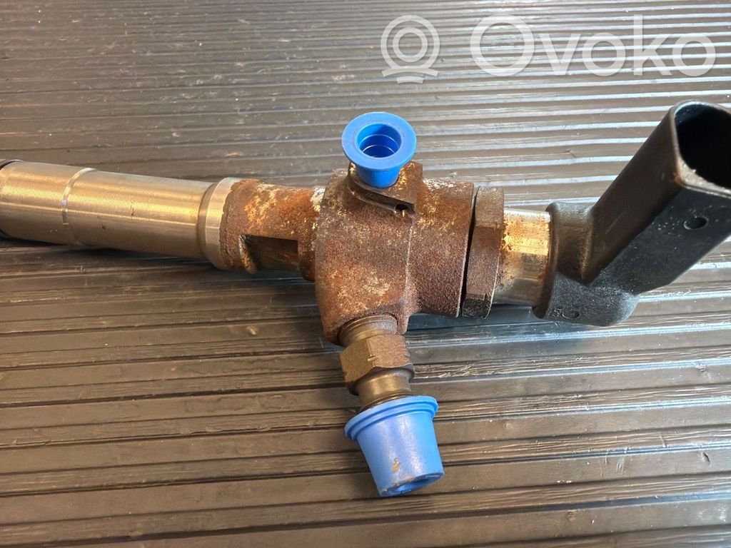 Volkswagen Golf VI Injector combustibil