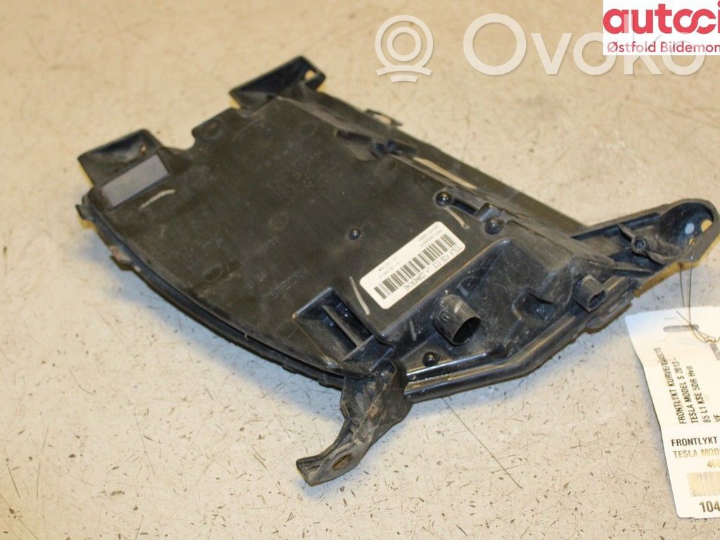 Tesla Model S Feu antibrouillard avant
