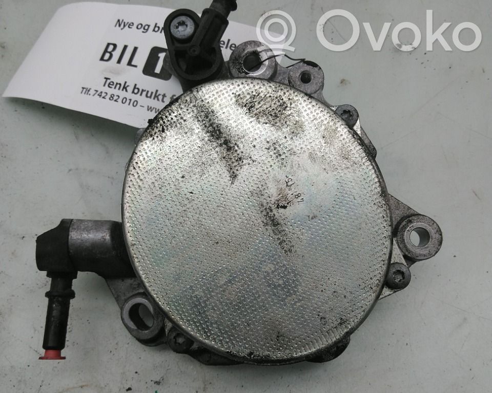Ford Mondeo MK V Vacuum pump