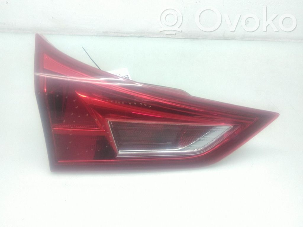 Toyota Auris E180 Luci posteriori