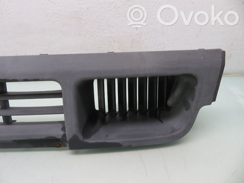 Volkswagen Transporter - Caravelle T5 Mascherina inferiore del paraurti anteriore 