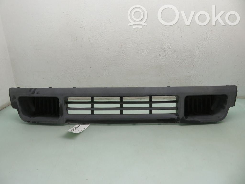 Volkswagen Transporter - Caravelle T5 Grille inférieure de pare-chocs avant