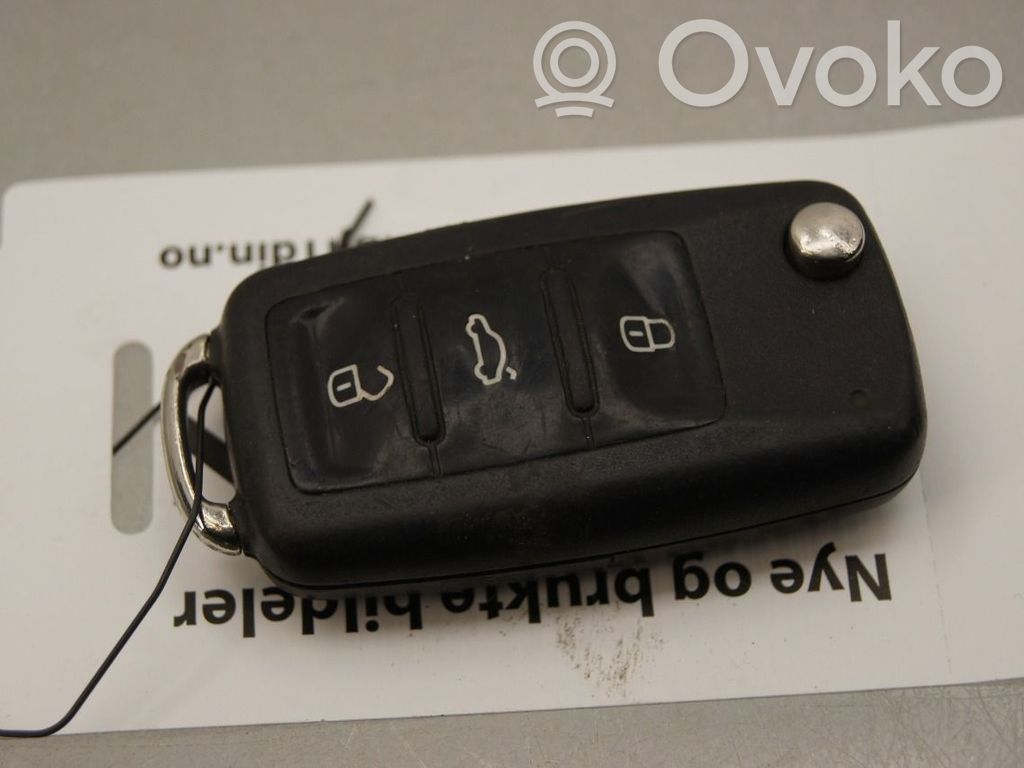 Volkswagen Touran II Virta-avain/kortti 