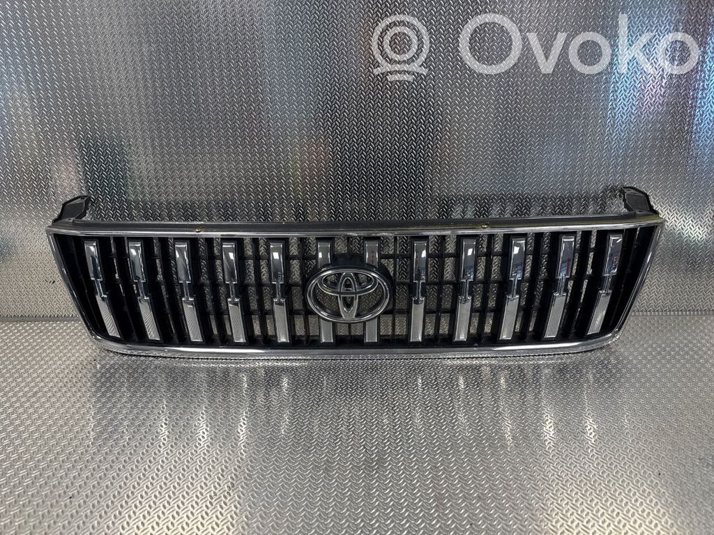 Toyota Land Cruiser (J100) Grotelės priekinės