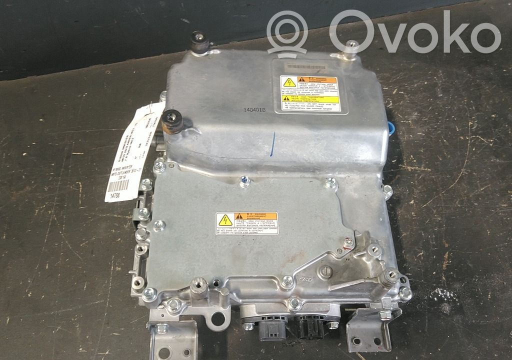 Mitsubishi Outlander Falownik / Przetwornica napięcia