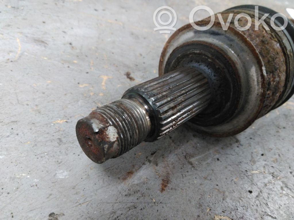 Subaru Outback Planetară față 