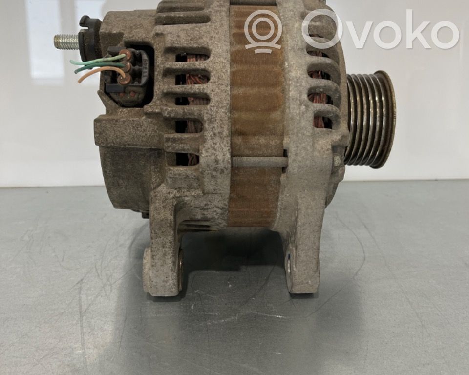 Nissan Juke I F15 Generatore/alternatore 