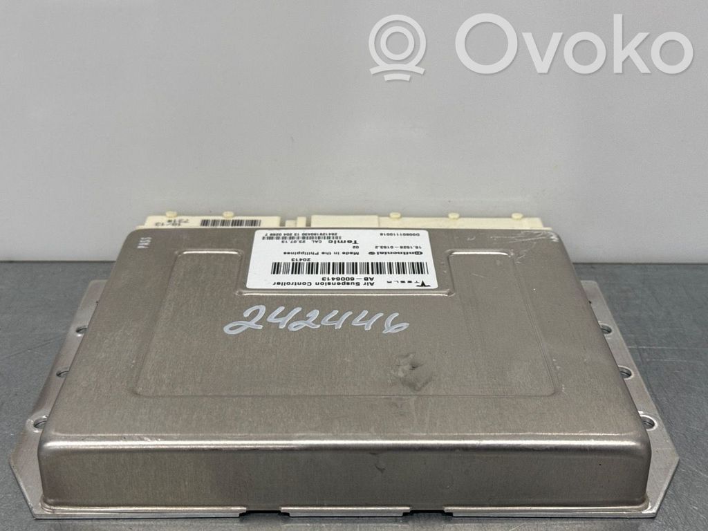 Tesla Model S Jousituksen ajokorkeuden/tilan kytkin 
