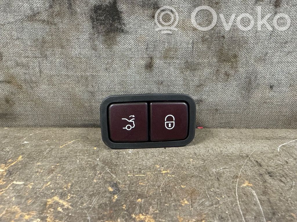 Mercedes-Benz EQE v295 Interrupteur d'ouverture de coffre