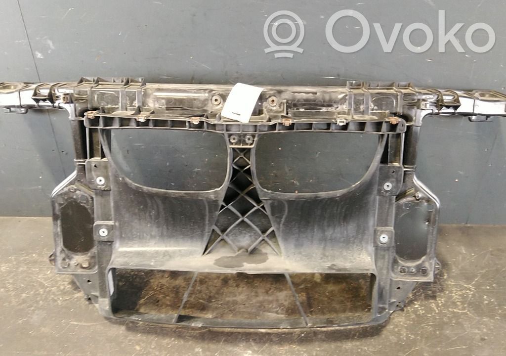 BMW 1 E81 E87 Support de radiateur sur cadre face avant