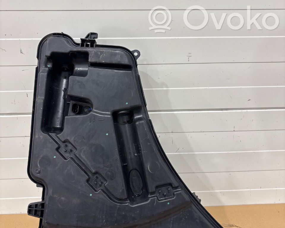 BMW 5 G30 G31 G38 Windshield washer fluid reservoir/tank 