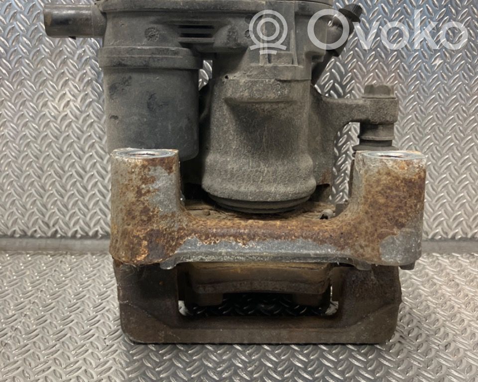 Hyundai Kona I Caliper del freno trasero 