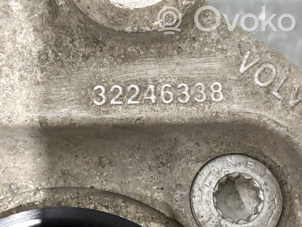 Volvo C40 Pivot de moyeu arrière 