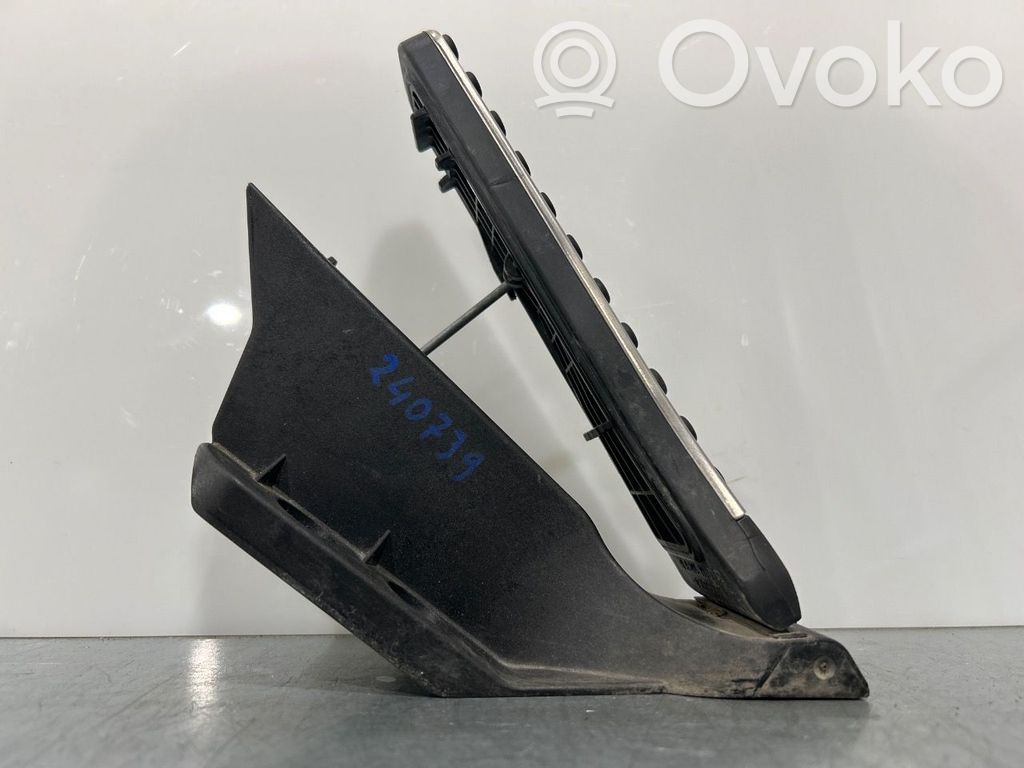 Mercedes-Benz E W212 Accelerator throttle pedal 
