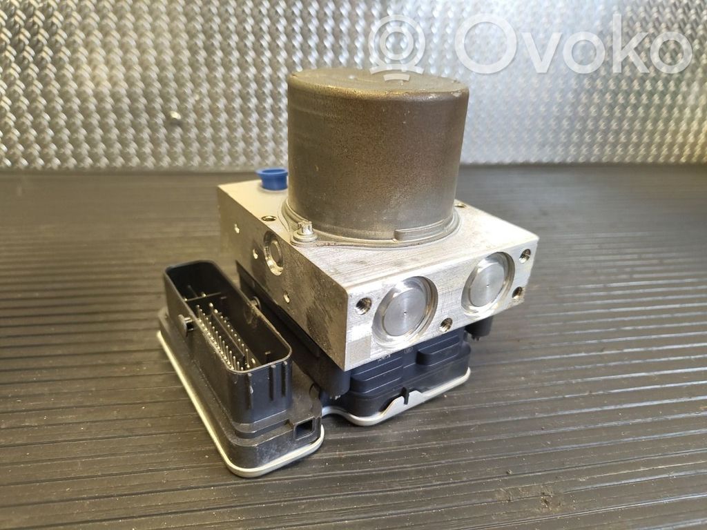 Toyota Yaris Cross ABS bloks