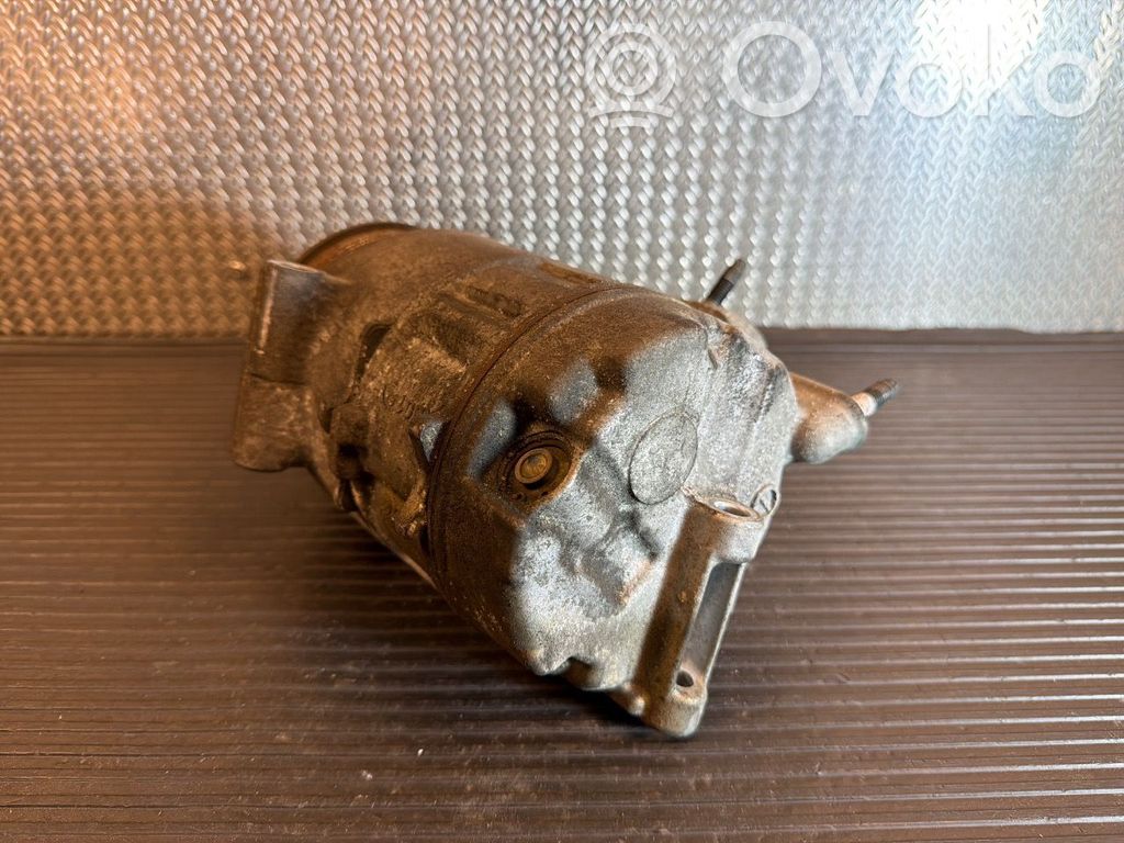 Ford Focus Ilmastointilaitteen kompressorin pumppu (A/C) 