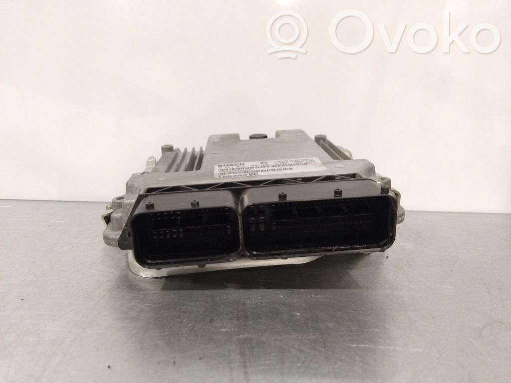 Mitsubishi Outlander Komputer / Sterownik ECU silnika 