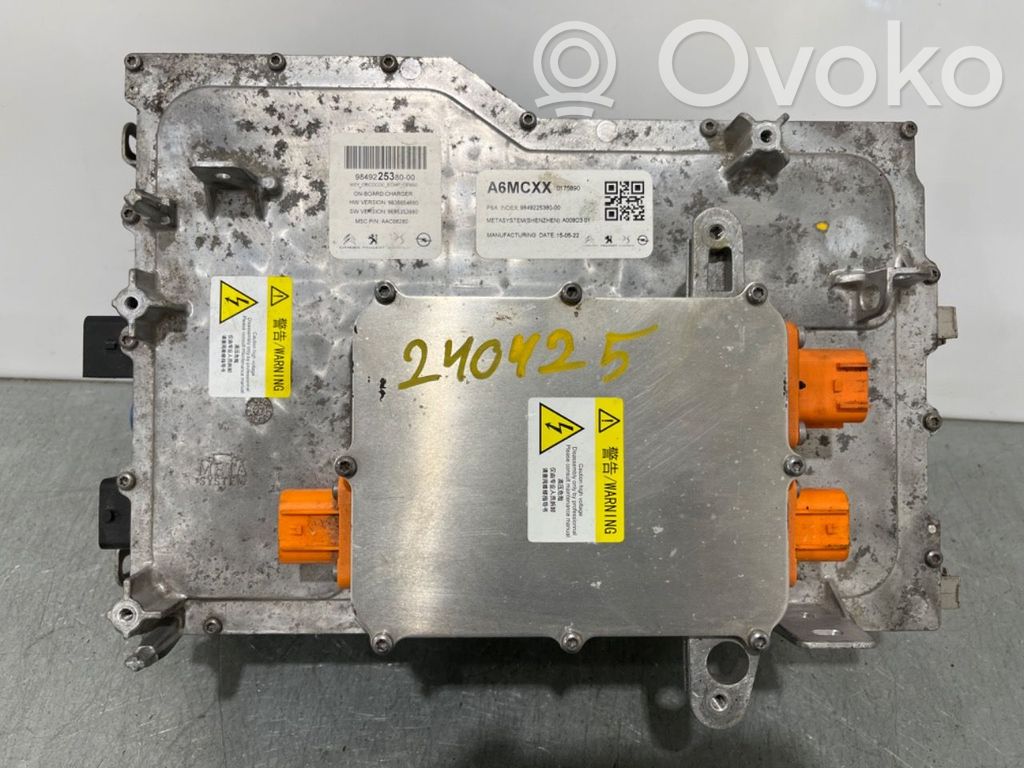 Peugeot 208 II Batterieladegerät zusätzlich 