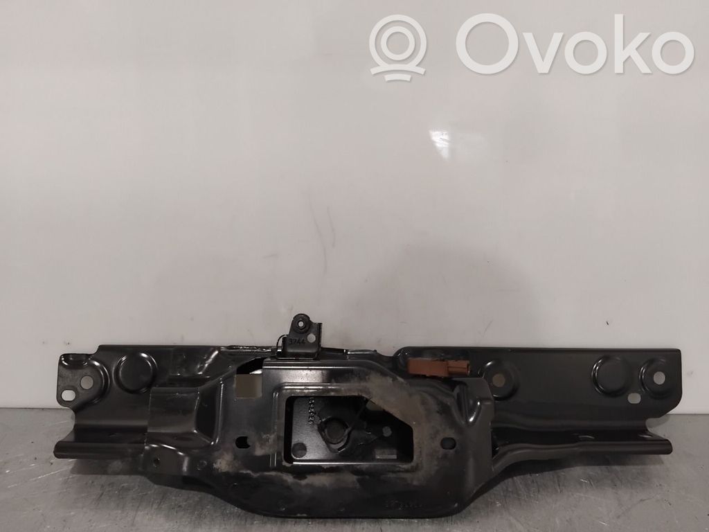 Opel Corsa E Support de radiateur sur cadre face avant