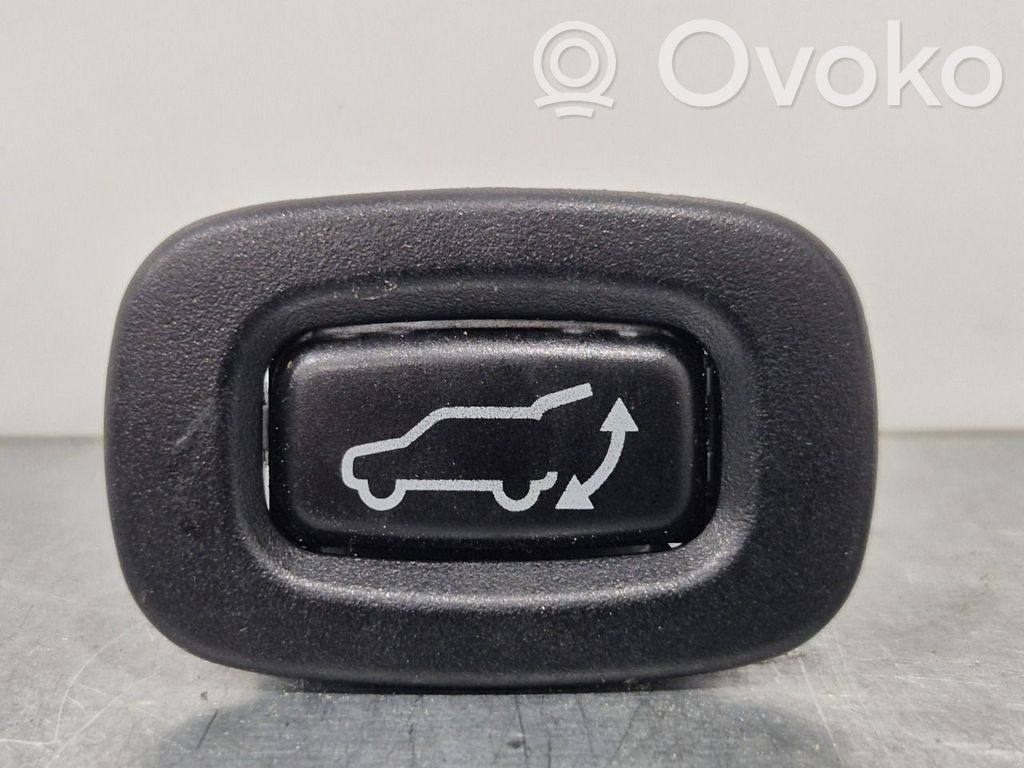 Mitsubishi Outlander Interruptor para abrir la puerta trasera