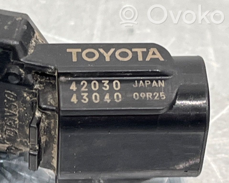 Toyota RAV 4 (XA40) Включатель датчиков парковки 
