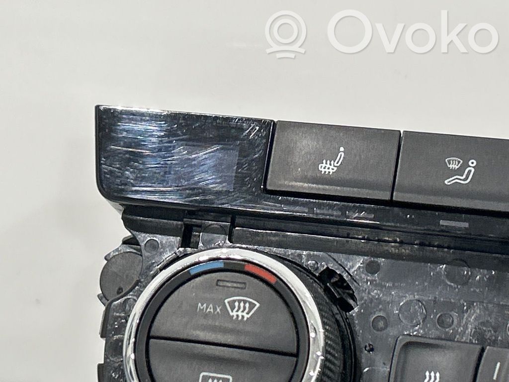 Skoda Octavia Mk3 (5E) Console centrale, commande chauffage/clim 
