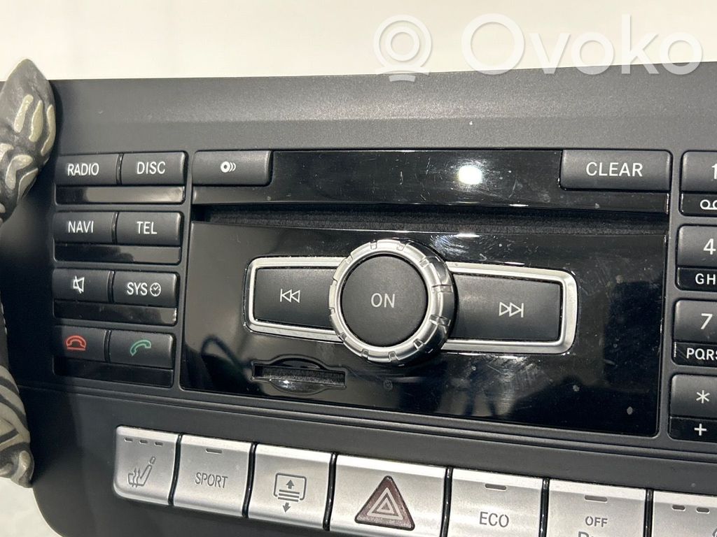 Mercedes-Benz C W204 Panel / Radioodtwarzacz CD/DVD/GPS 
